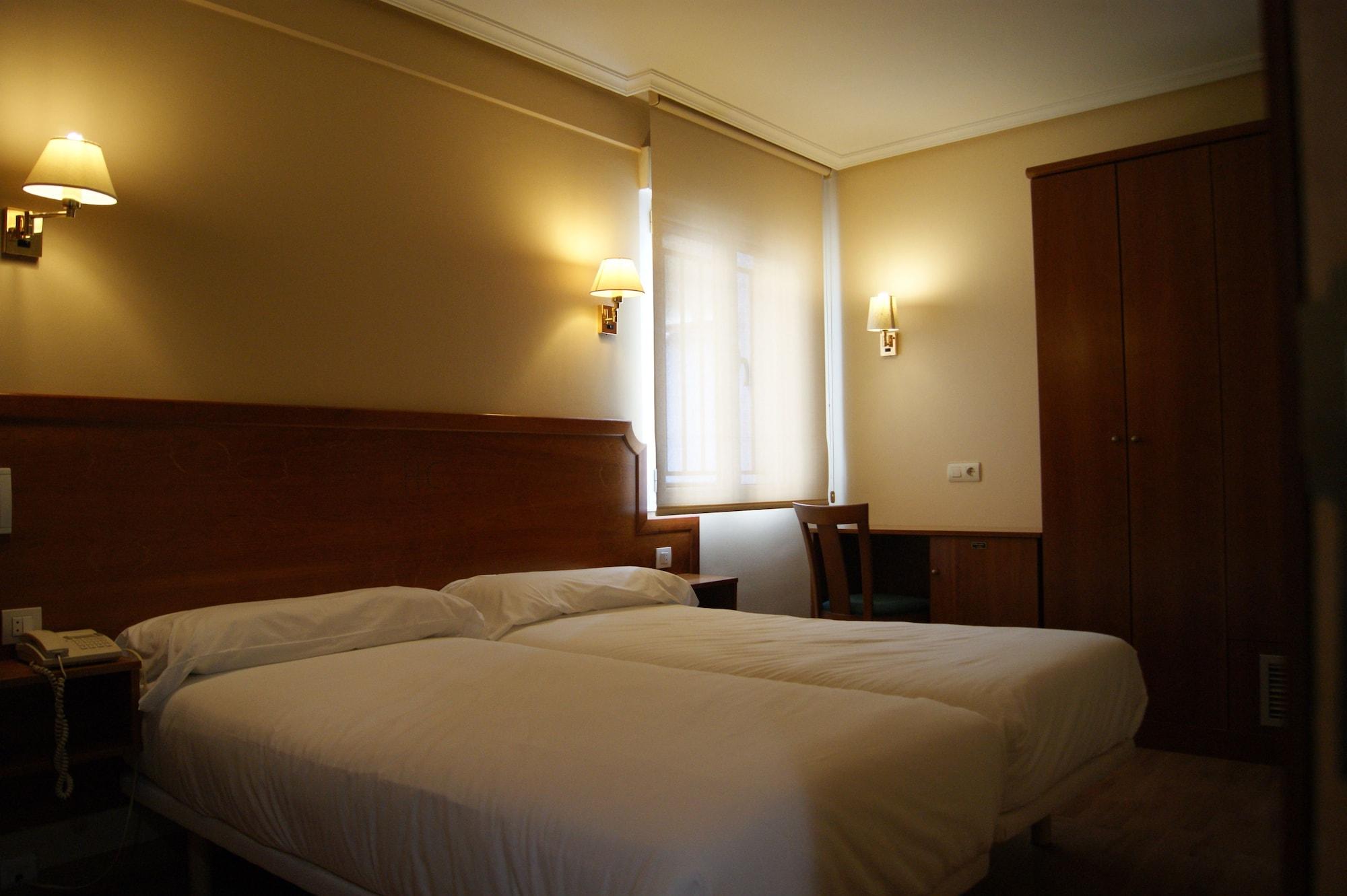 El Retiro De Cardea Hotel Oviedo Buitenkant foto